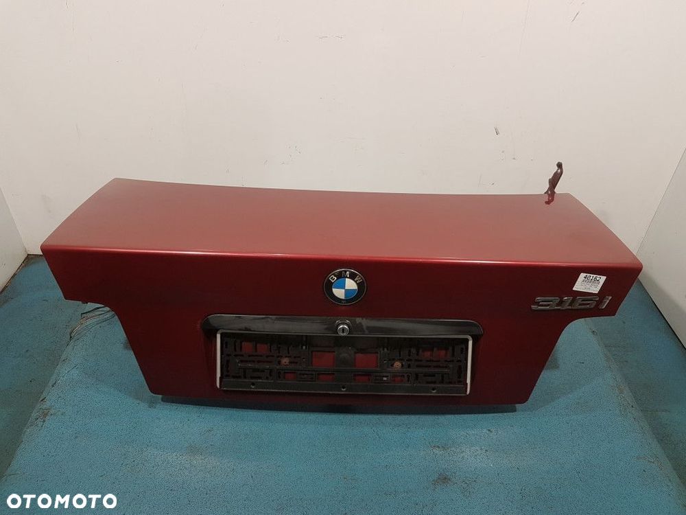 BMW E36 SEDAN TYLNA KLAPA BAGAŻNIKA 252/3 - 1