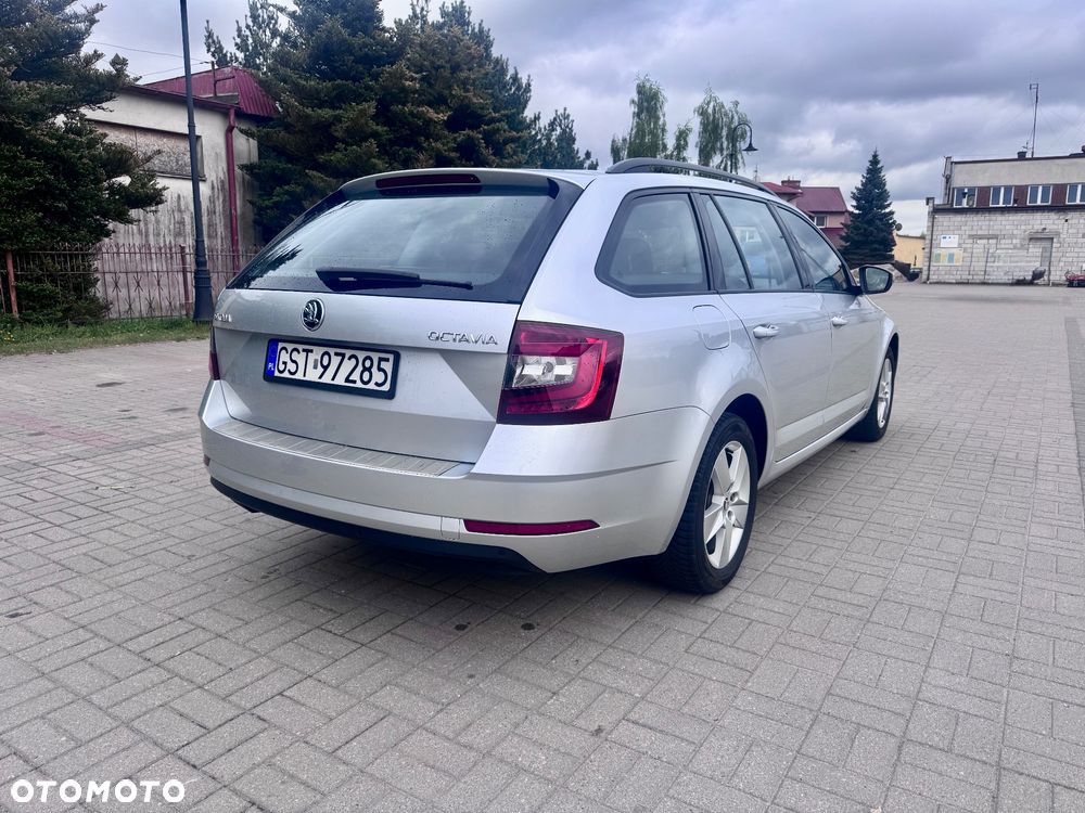 Skoda Octavia 1.6 TDI Ambition - 5