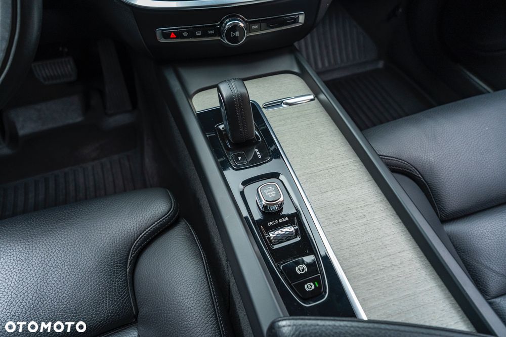 Volvo V60 Cross Country D4 AWD - 14