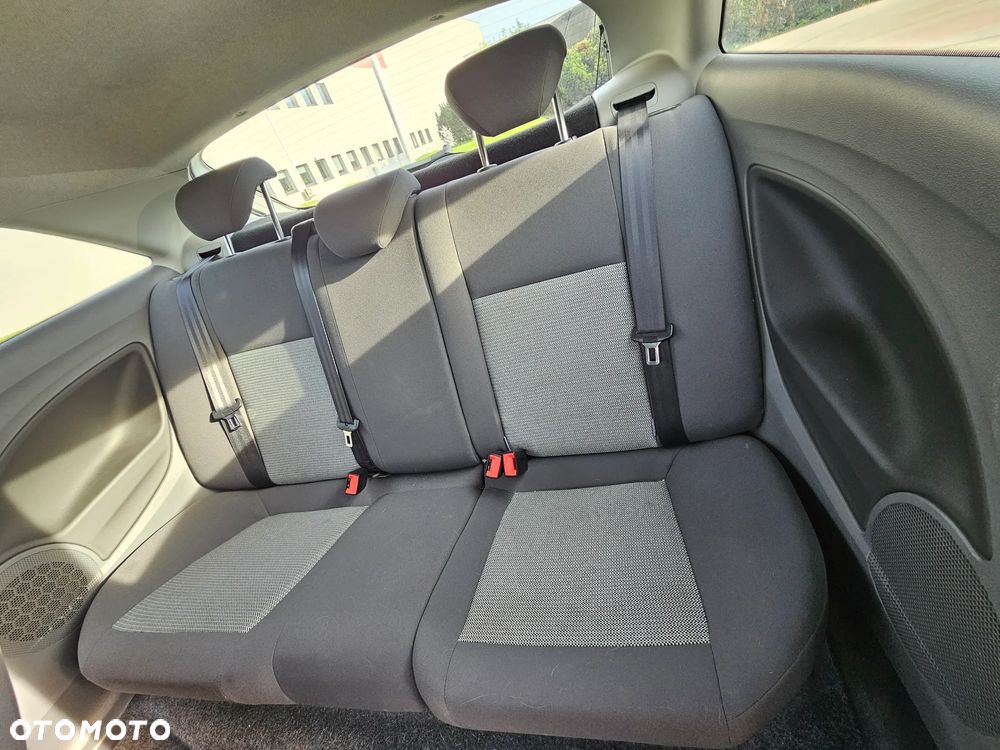 Seat Ibiza SC 1.4 16V Entry - 6