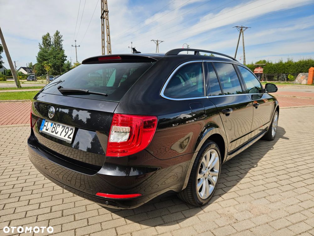 Skoda Superb 2.0 TDI Green tec DSG Elegance - 6