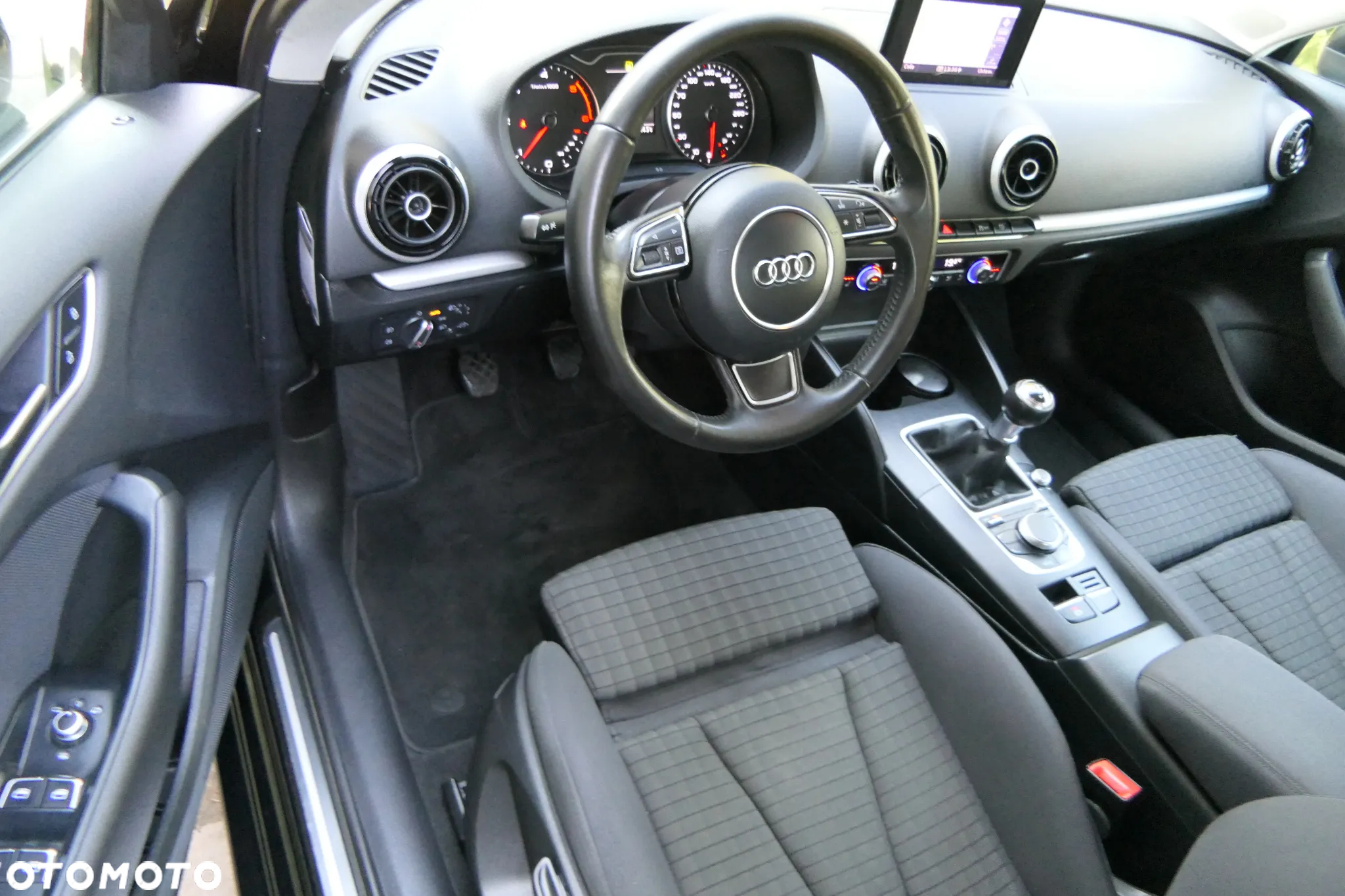 Audi A3 1.6 TDI Ambition - 16