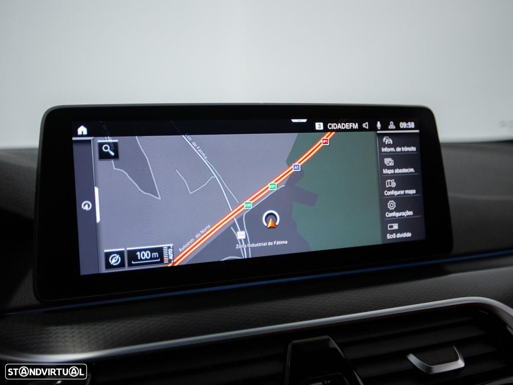 BMW 530 e Pack 50 anos M - 36