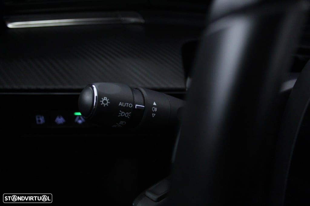 Peugeot 508 1.6 Hybrid Allure e-EAT8 - 24