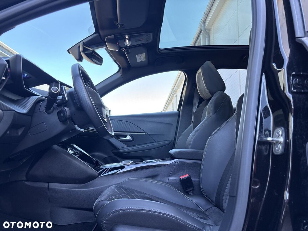 Peugeot 208 - 27