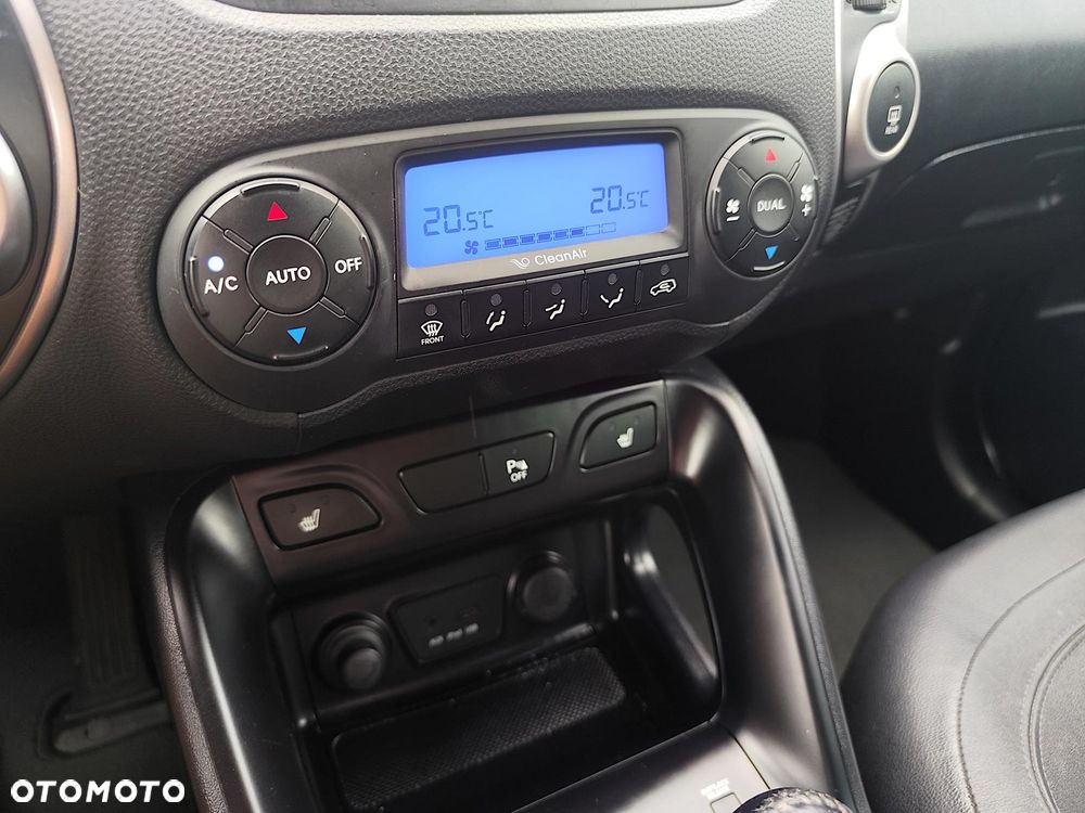 Hyundai ix35 2.0 CRDi 4WD Automatik Premium - 33