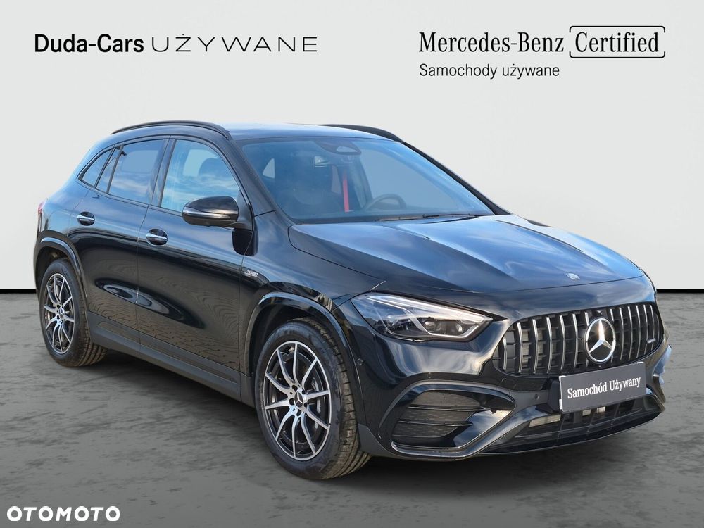 Mercedes-Benz GLA - 8