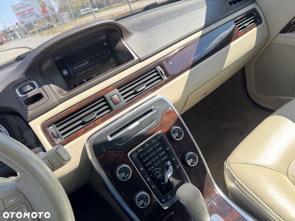 Volvo XC 70 3.2 AWD Summum - 8