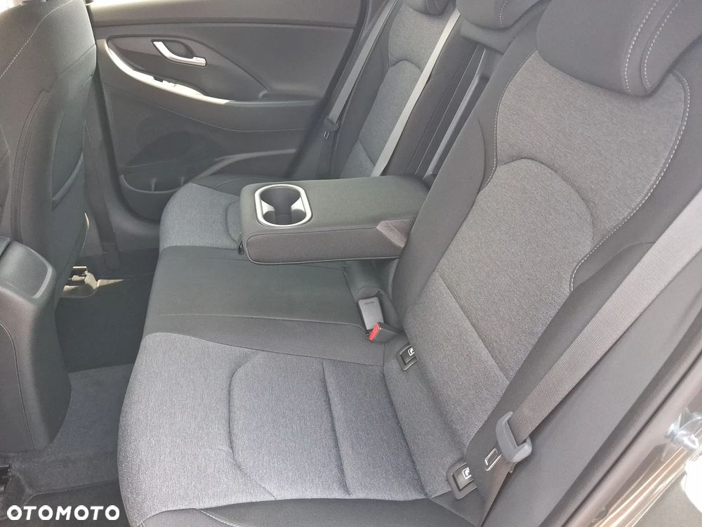 Hyundai i30 1.5 T-GDI 48V Smart - 22