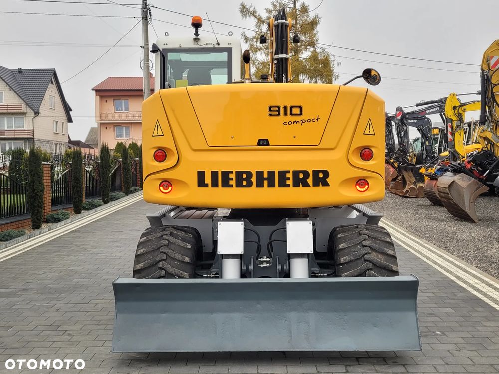 Liebherr A910 compact / 9200h / SUPER STAN / - 5
