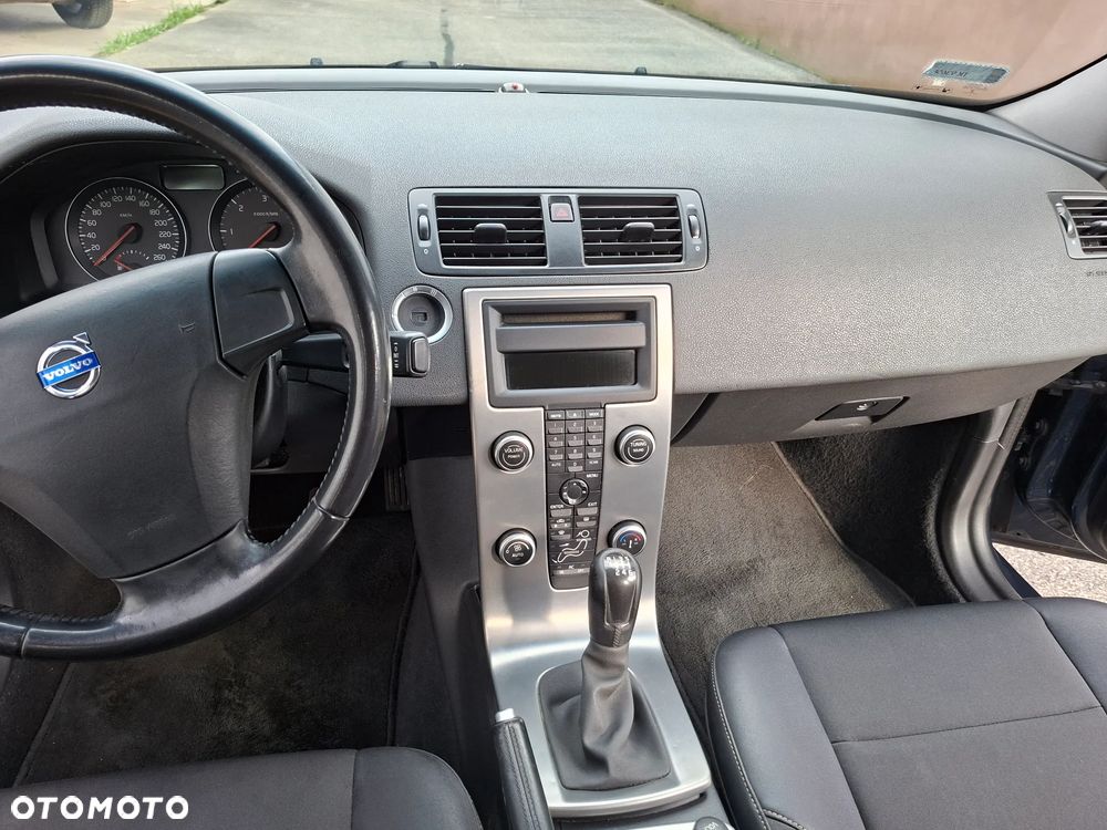 Volvo S40 2.0D - 22