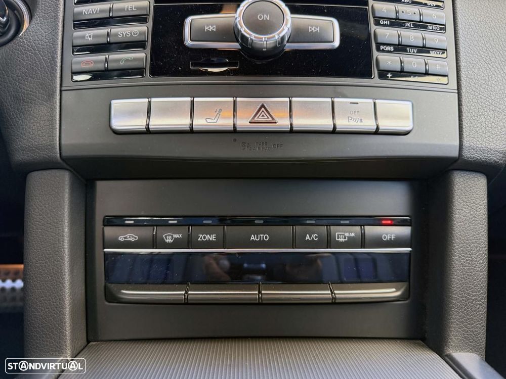 Mercedes-Benz E 300 Bluetec Hybrid Avantgarde - 27