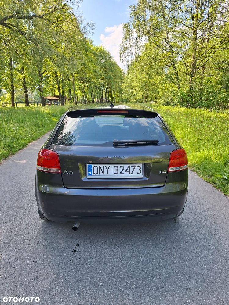 Audi A3 3-drzwiowe 2.0 FSI Attraction - 4