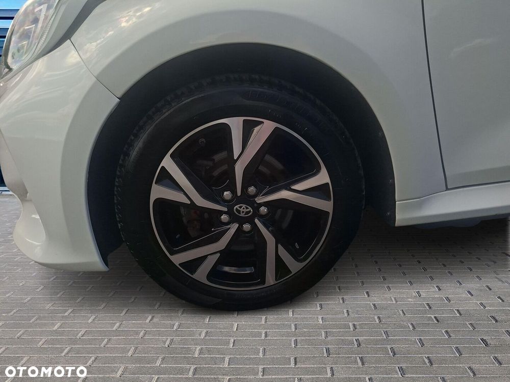 Toyota Yaris Hybrid 1.5 Comfort - 28