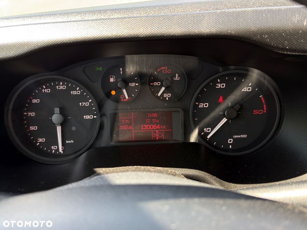 Iveco 35C14 - 24