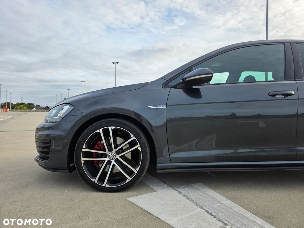 Volkswagen Golf 2.0 TDI BMT GTD - 24