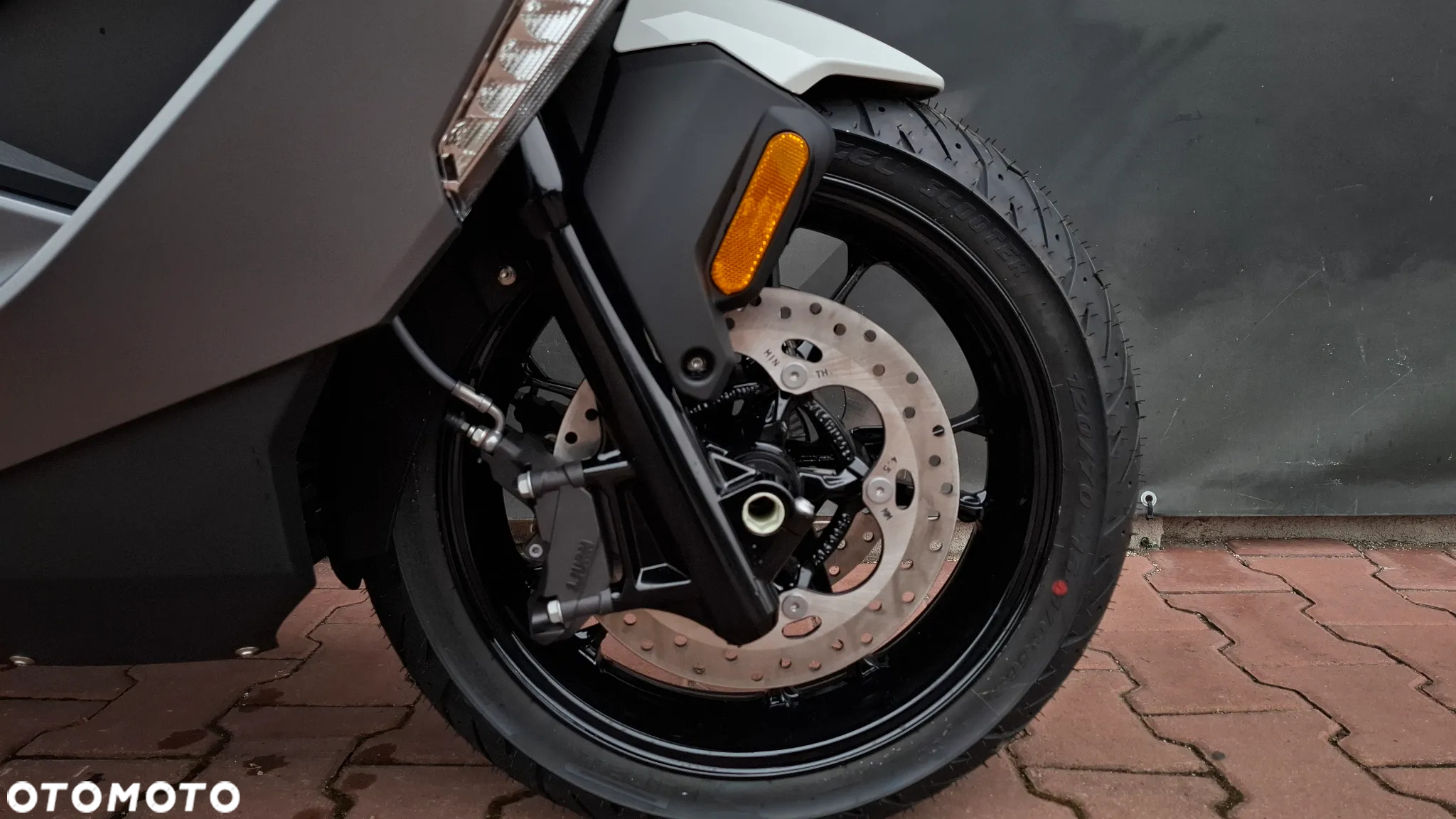 BMW C 400 GT - 13