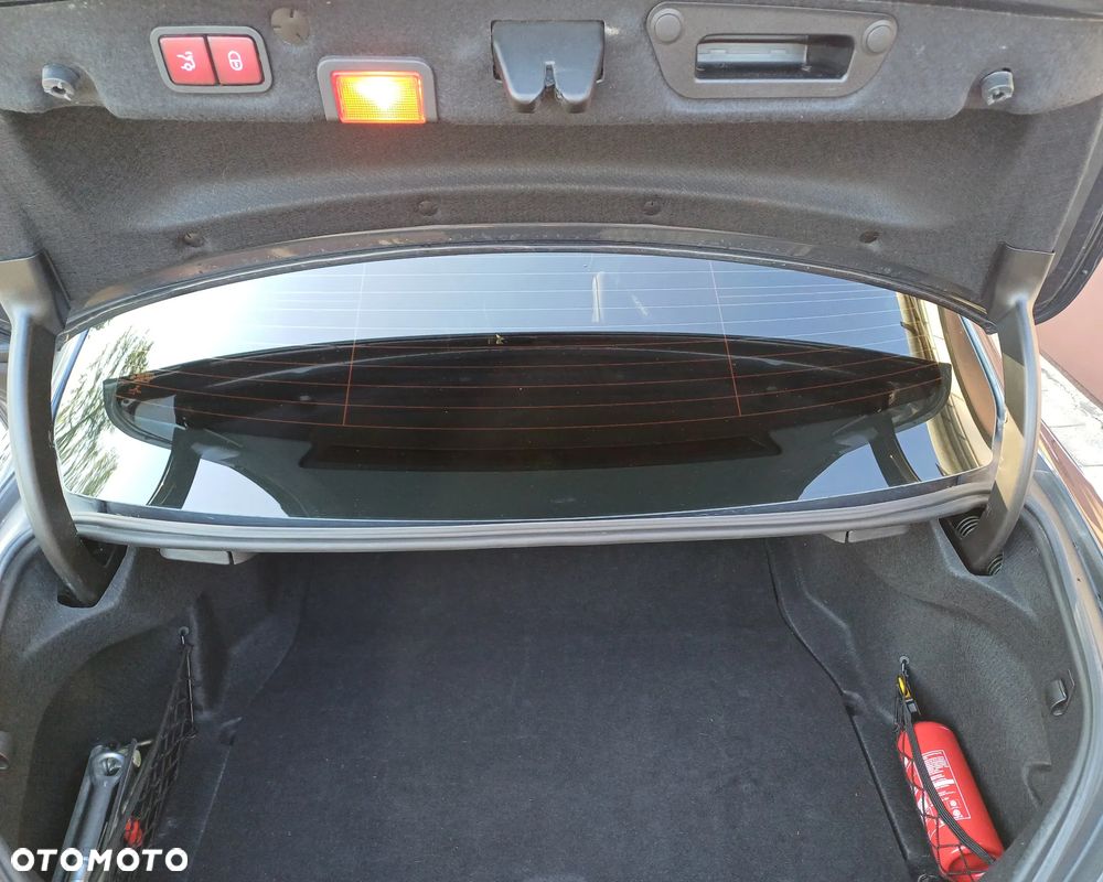 Mercedes-Benz Klasa C 300 7G-TRONIC - 15