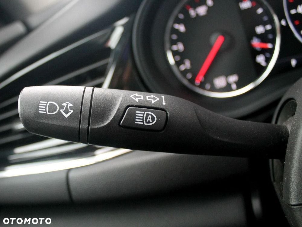 Opel Insignia - 20