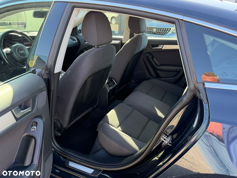 Audi A5 Limousine - 13