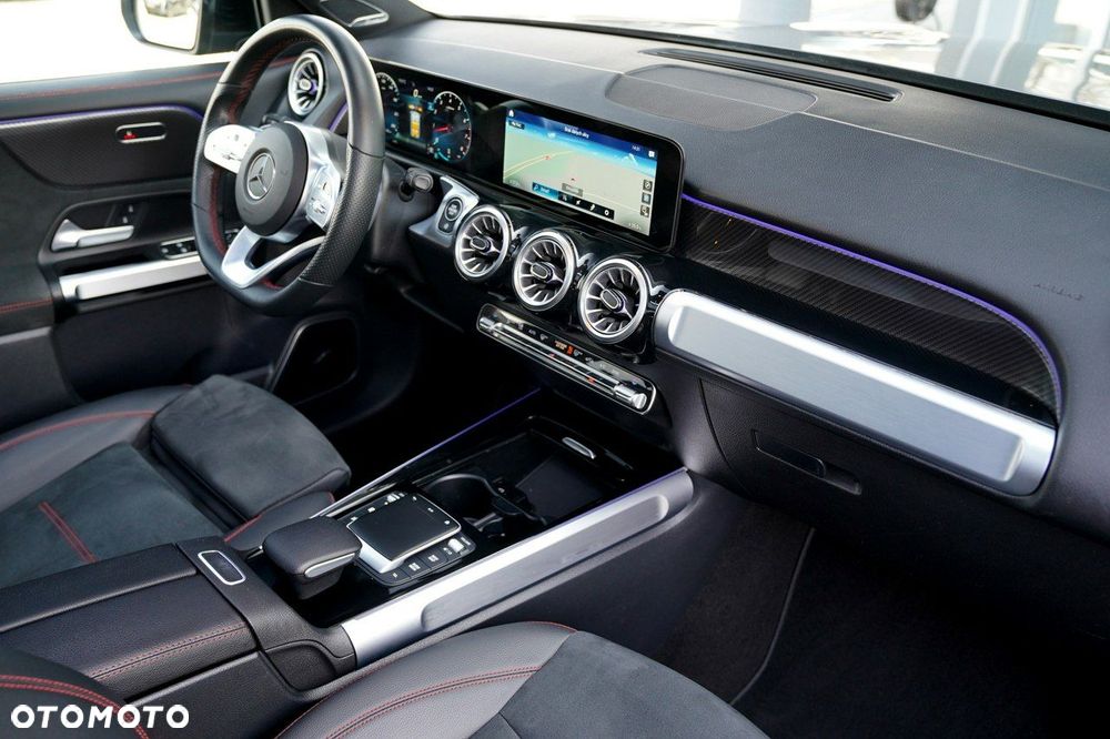 Mercedes-Benz GLB 250 4Matic 8G-DCT AMG Line Advanced Plus - 25