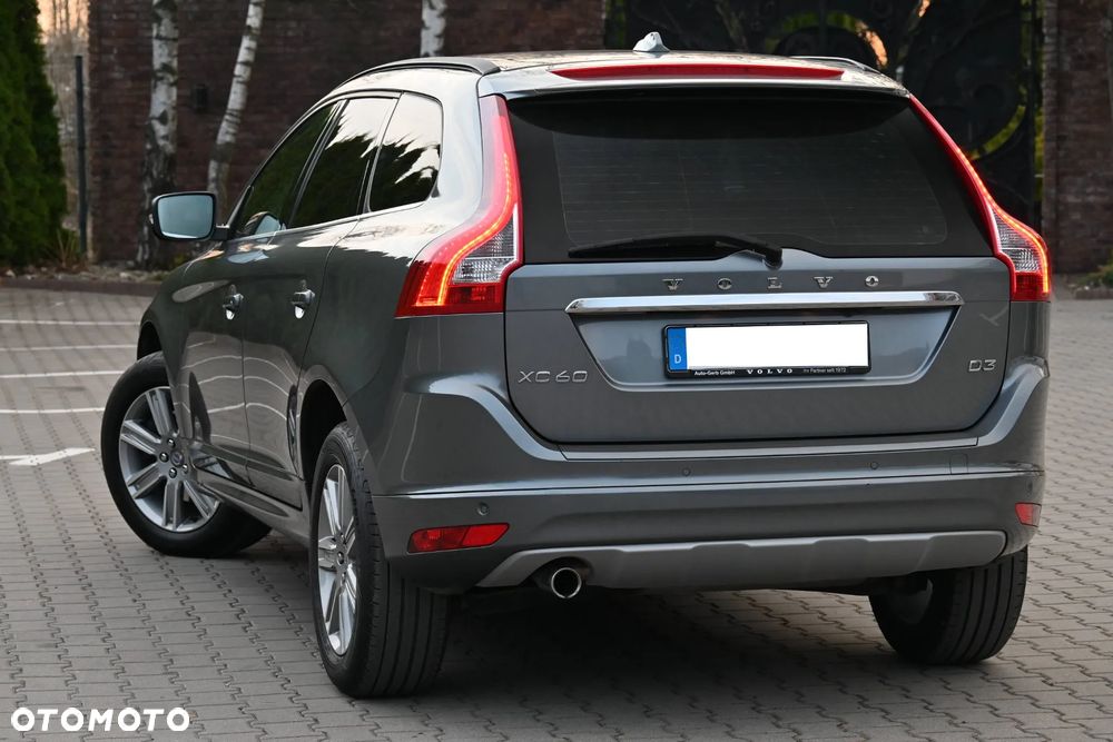 Volvo XC 60 D3 Geartronic Momentum - 16