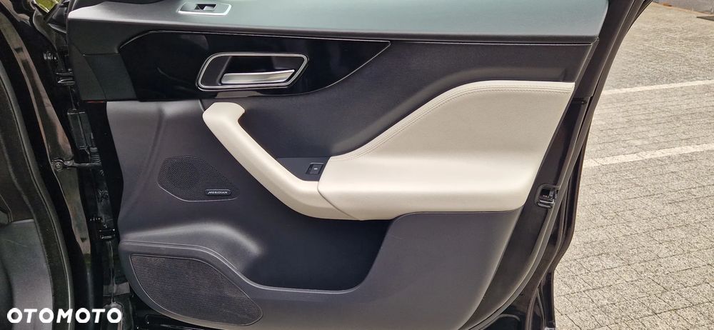 Jaguar F-Pace 20d AWD R-Sport Ingenium Edition - 22