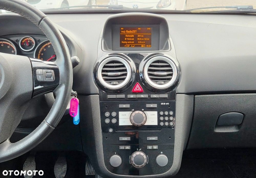 Opel Corsa - 10