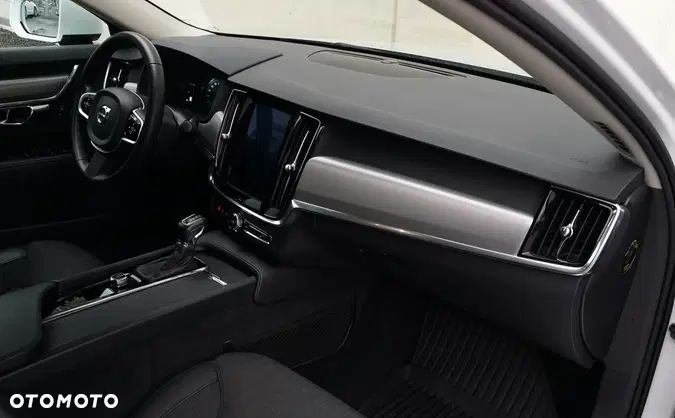 Volvo S90 D4 SCR Momentum Pro - 8