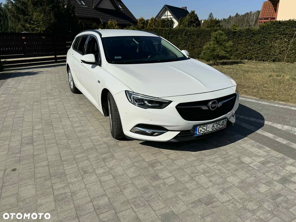 Opel Insignia - 1
