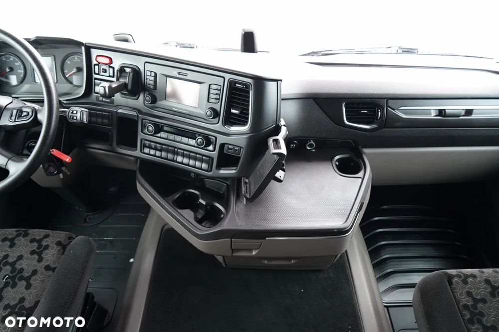 Scania R 450  / RETARDER / PEŁNY ADR /  KLIMATYZACJA POSTOJOWA / ALUFELGI / 2022 ROK / - 29