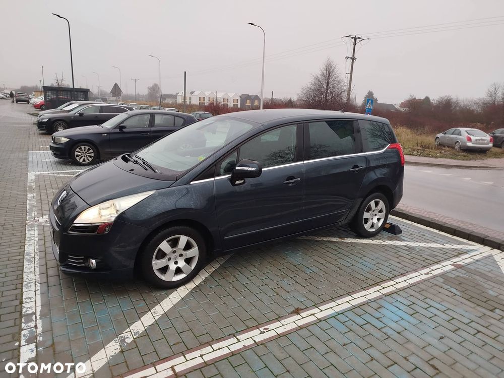 Peugeot 5008 1.6 HDi Premium - 2