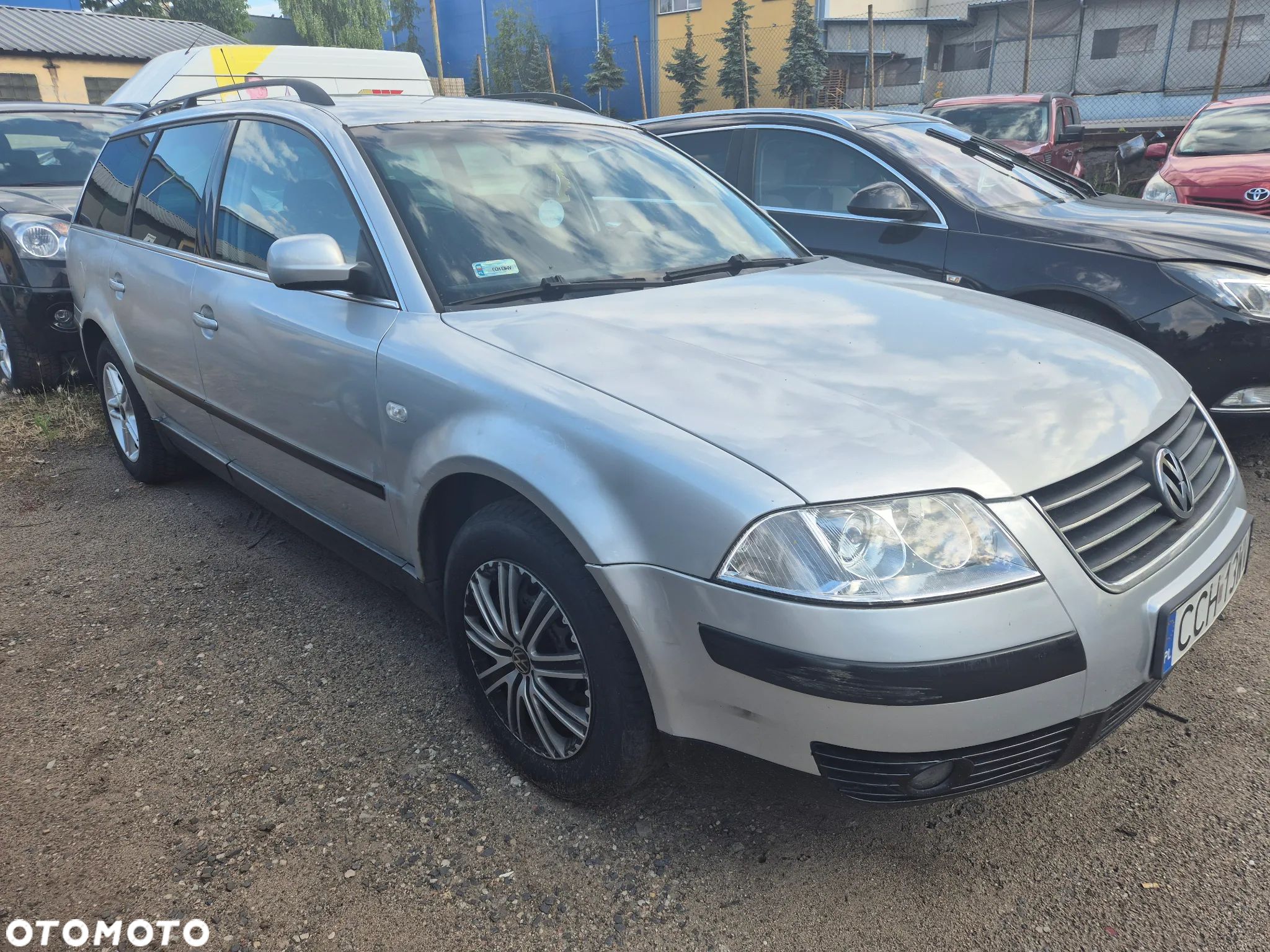 Volkswagen Passat 1.6 Basis - 1