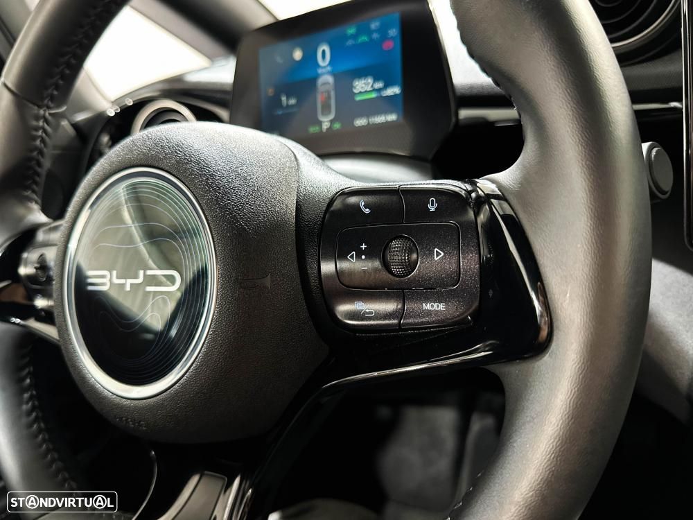 BYD Dolphin 60.4 kWh Design - 40