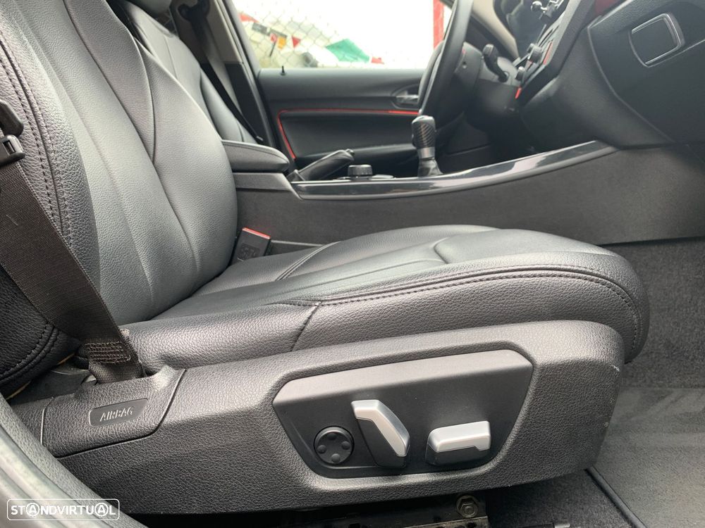 BMW 116 d Pack M - 20