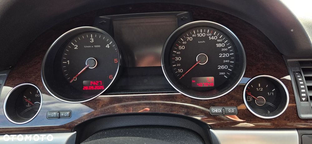 Audi A8 4.2 TDI DPF Quattro - 16
