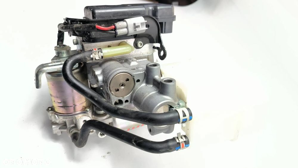 TOYOTA MIRAI II FCEV 2021 4720062050 Serwo hamulcowe - 4