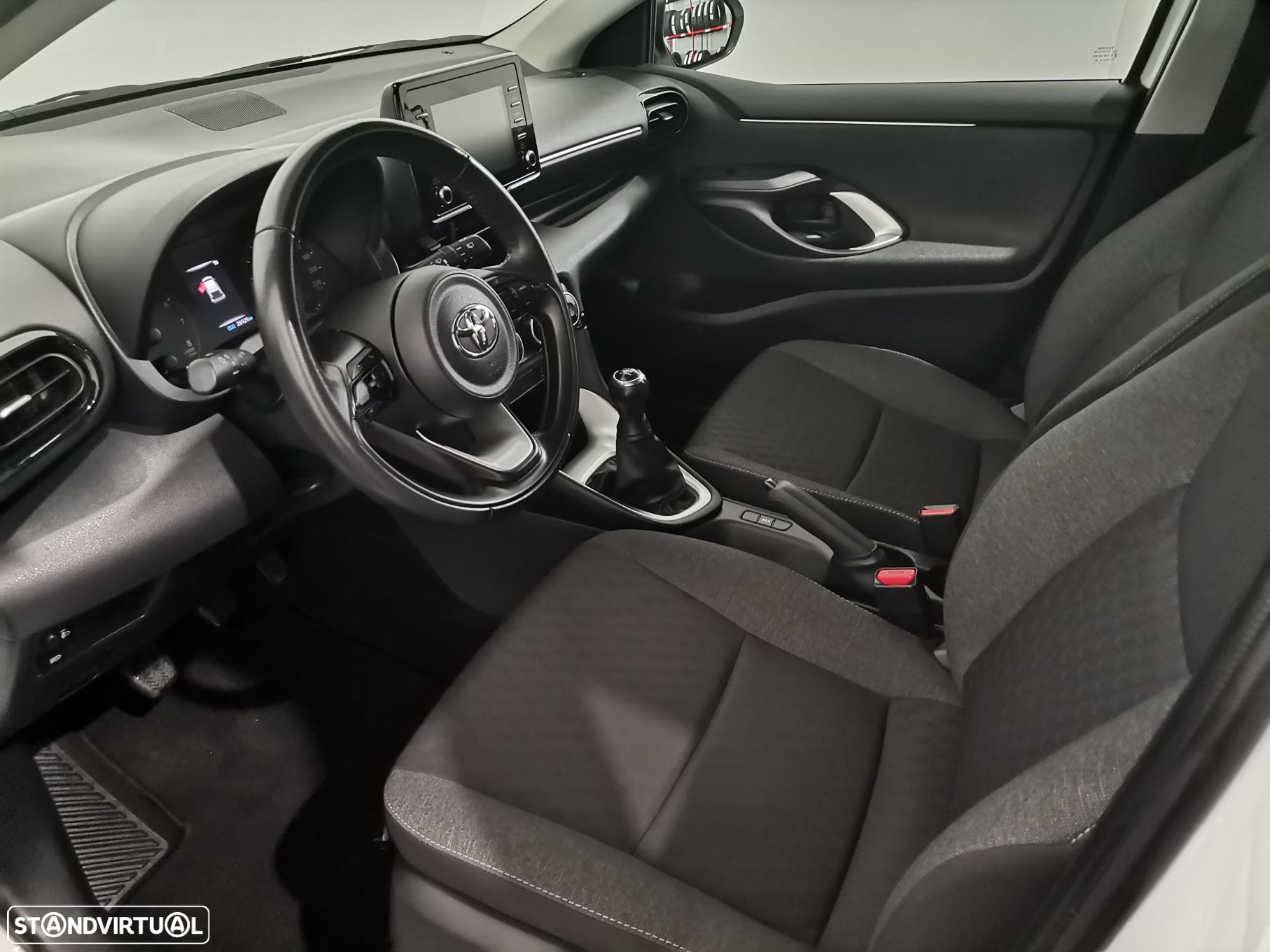 Toyota Yaris 1.0 VVT-i Comfort Plus - 10