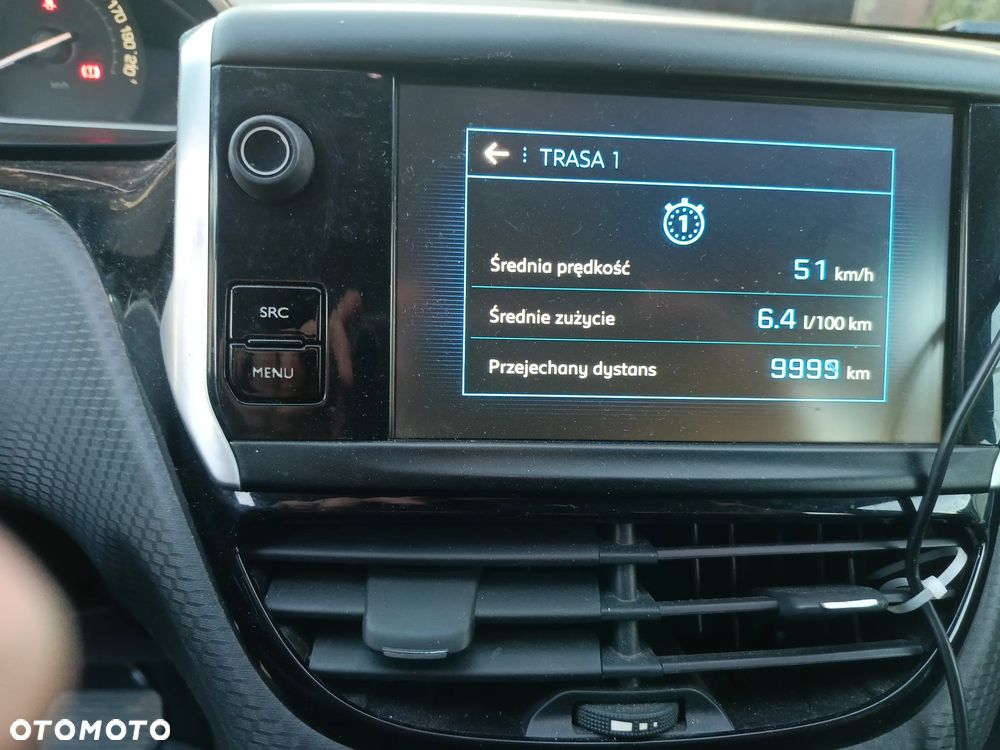 Peugeot 2008 1.2 Pure Tech Allure S&S EAT6 - 5