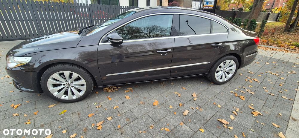 Volkswagen Passat 2009 photo 4