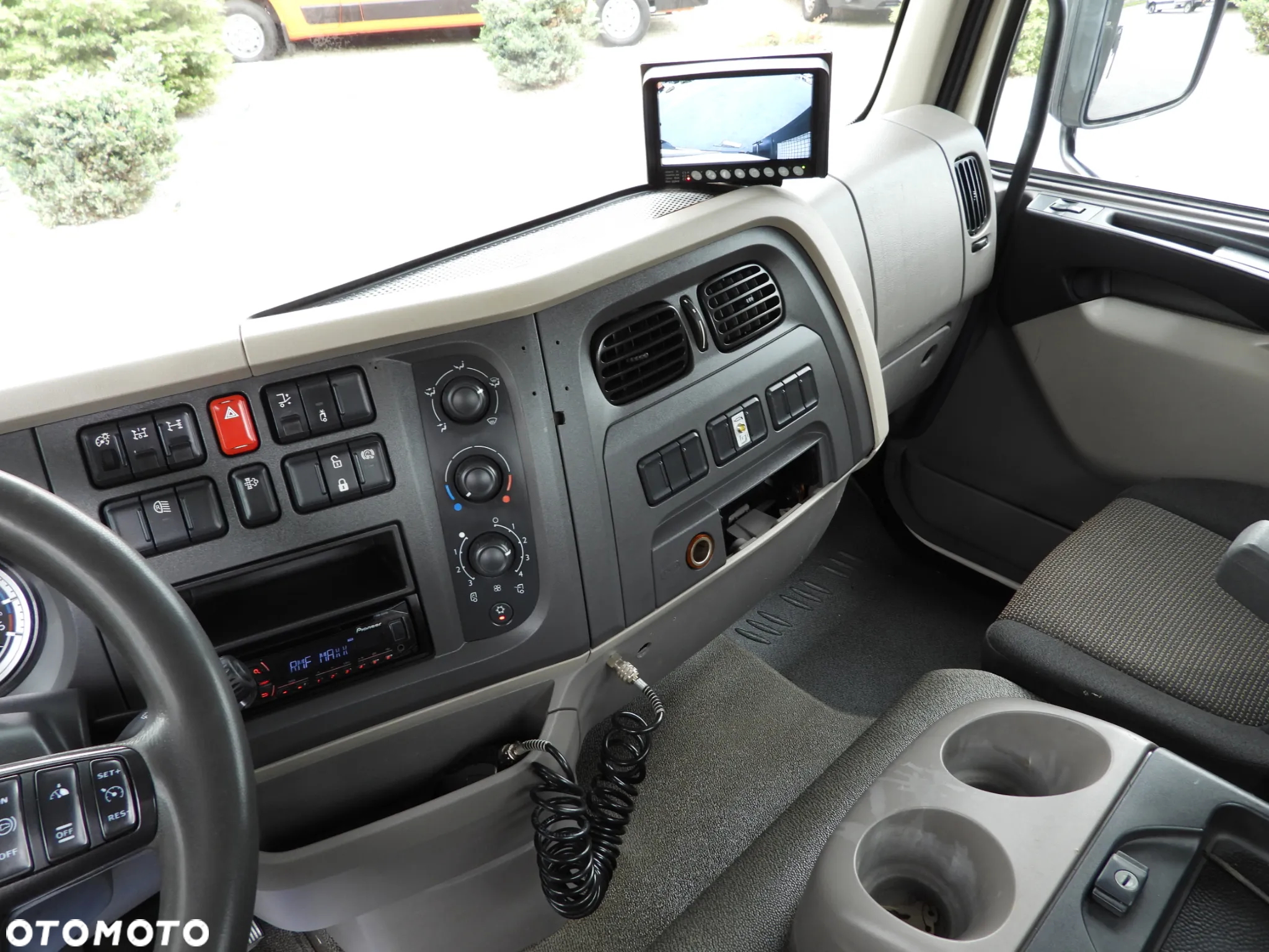 DAF LF 180 WYWROTKA TRÓJSTRONNA TEMPOMAT LEDY AUTOMAT BLIŹNIACZE KOŁA KLIMATYZACJA 180KM [ 435885 ] - 30