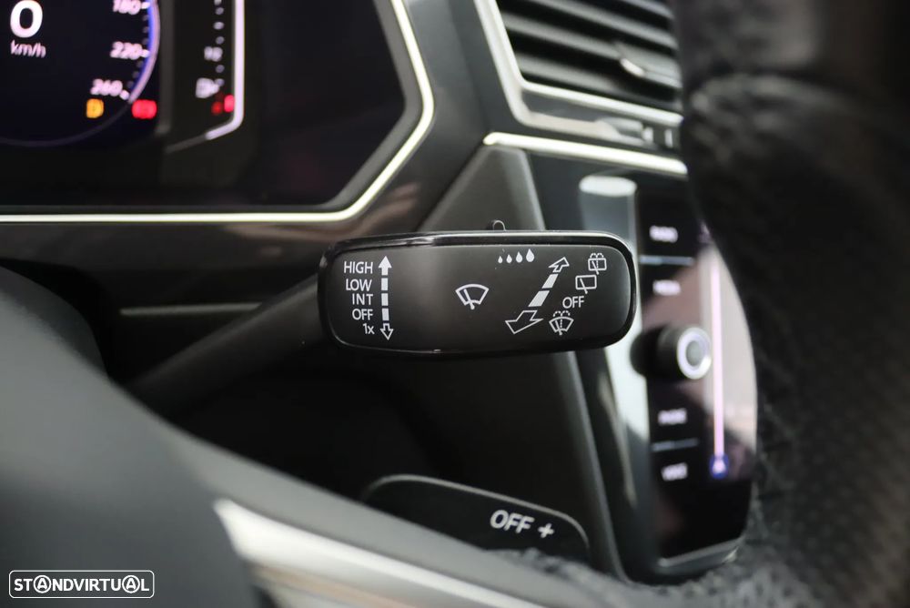 VW Tiguan Allspace 2.0 TDI R-Line DSG - 13