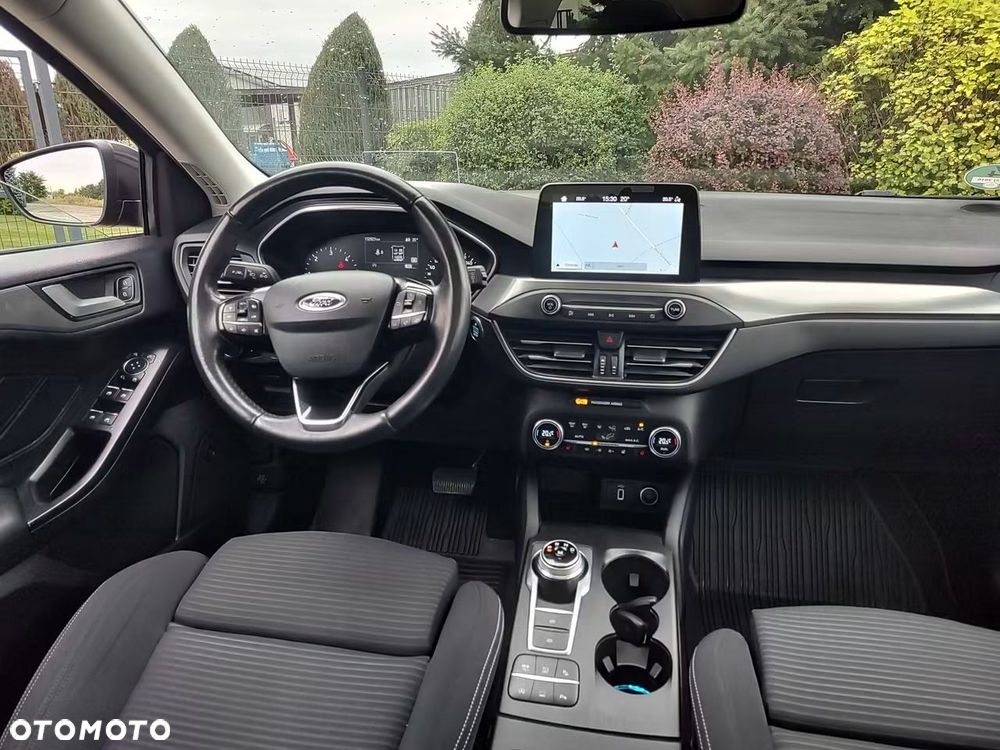 Ford Focus - 8