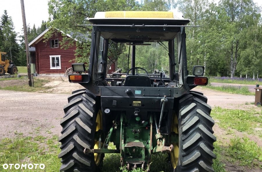 John Deere 2040 - 6