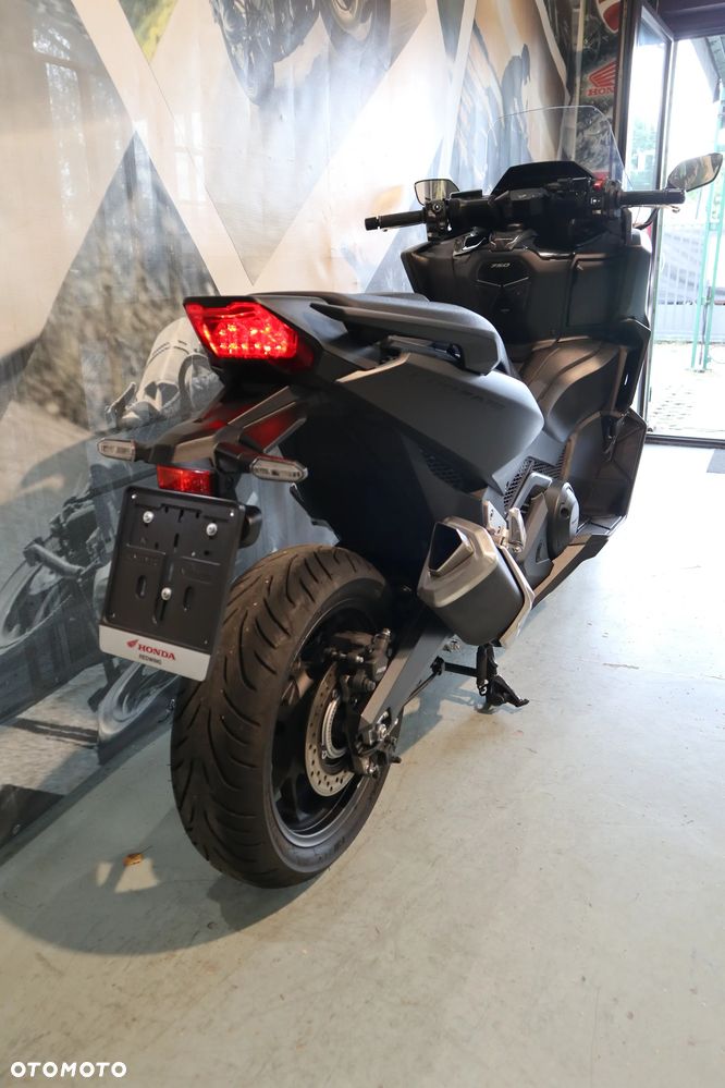 Honda NSS - 9