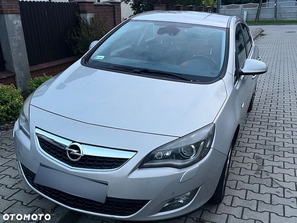 Opel Astra 1.6 Cosmo - 1