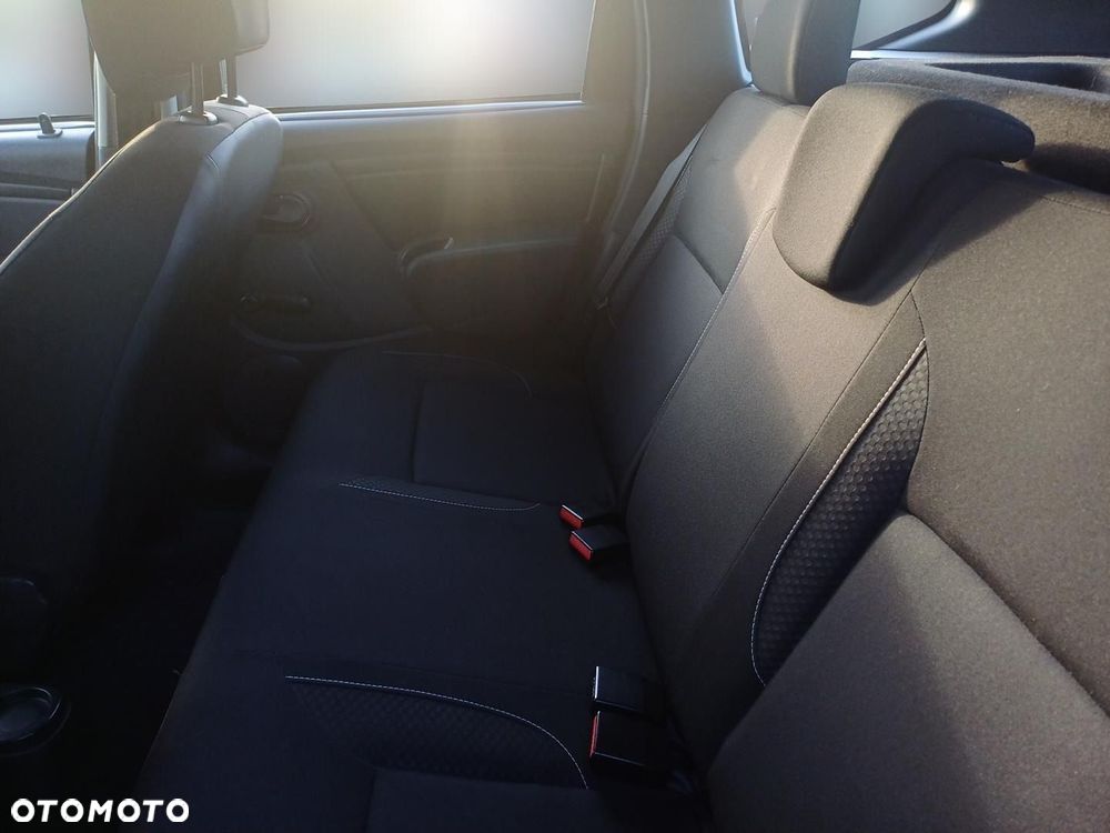 Dacia Duster 1.6 SCe S&S - 12