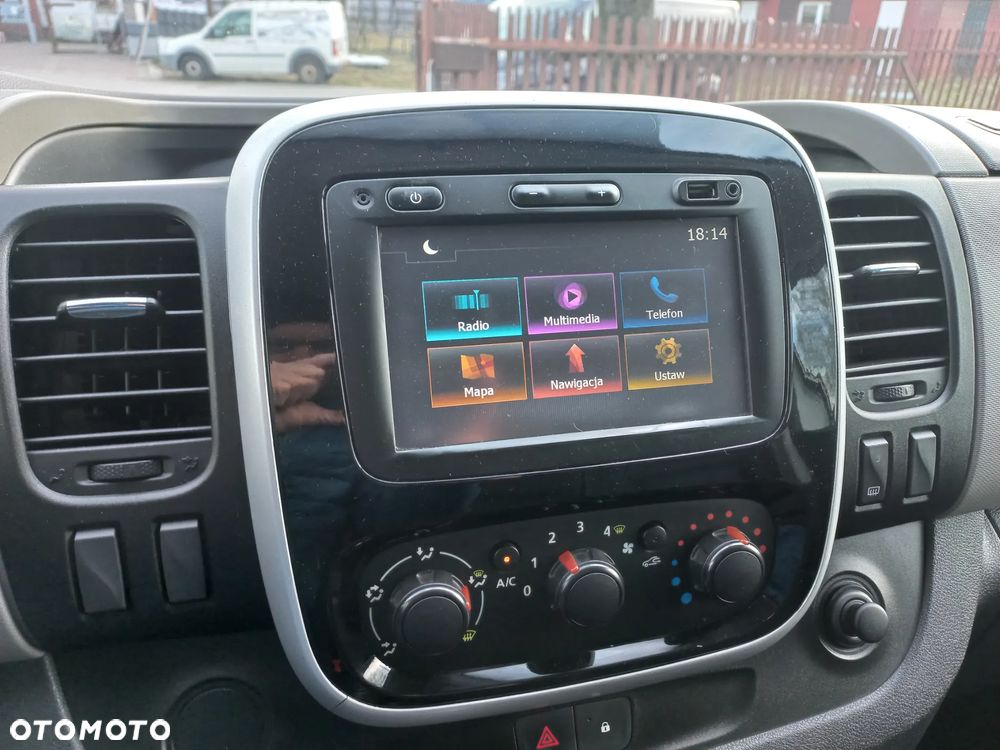 Renault Trafic - 12