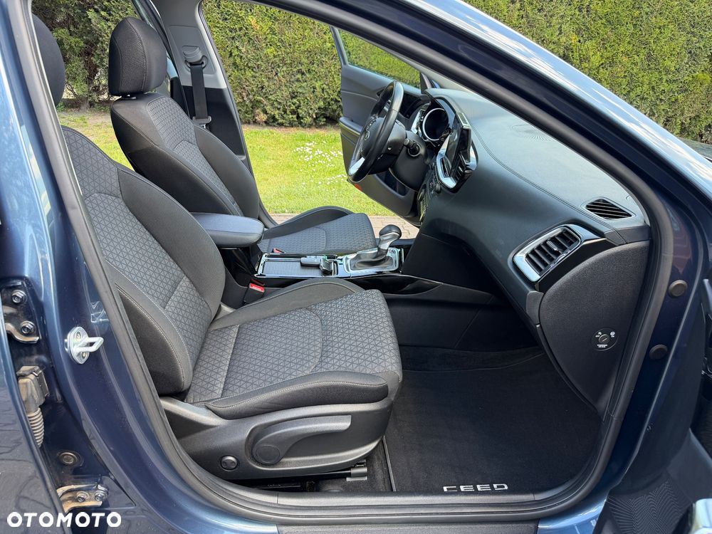Kia Ceed 1.4 T-GDI DCT OPF Platinum Edition - 25