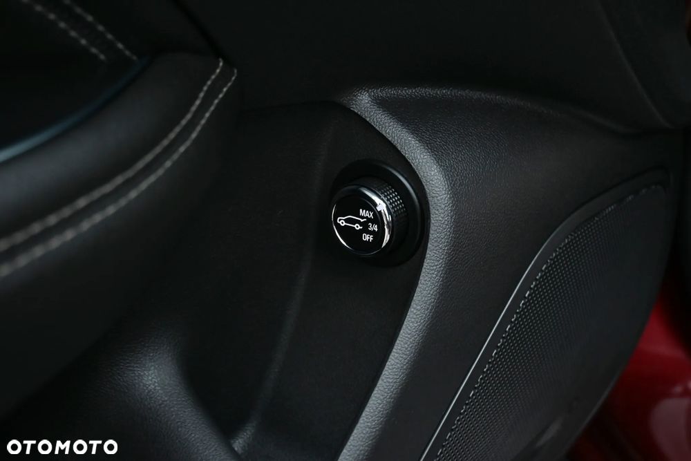 Opel Insignia CT 2.0 CDTI 4x4 Exclusive S&S - 35